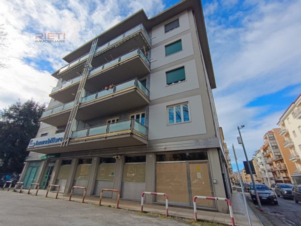 appartamento in vendita a Rieti in zona Viale Maraini