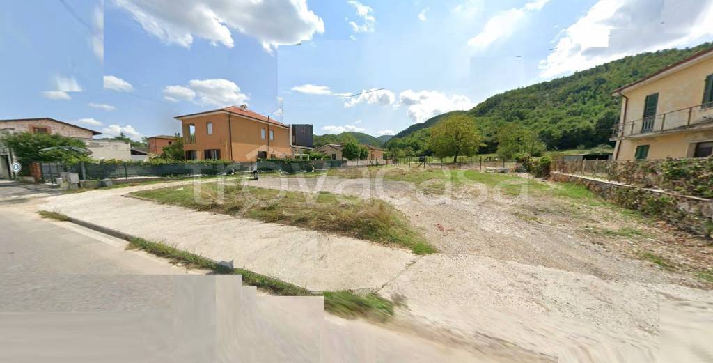 casa indipendente in vendita a Rieti in zona Piani Poggio Fidoni