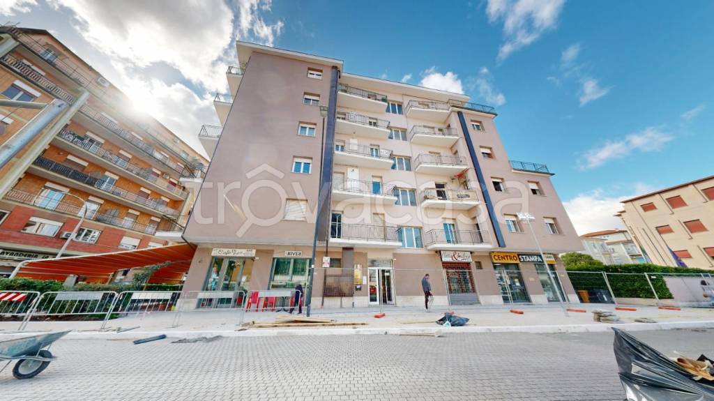 negozio in vendita a Rieti