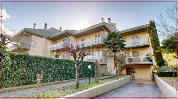 casa indipendente in vendita a Rieti