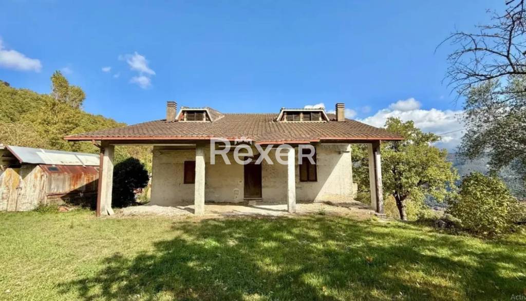 casa indipendente in vendita a Rieti in zona Maglianello Basso