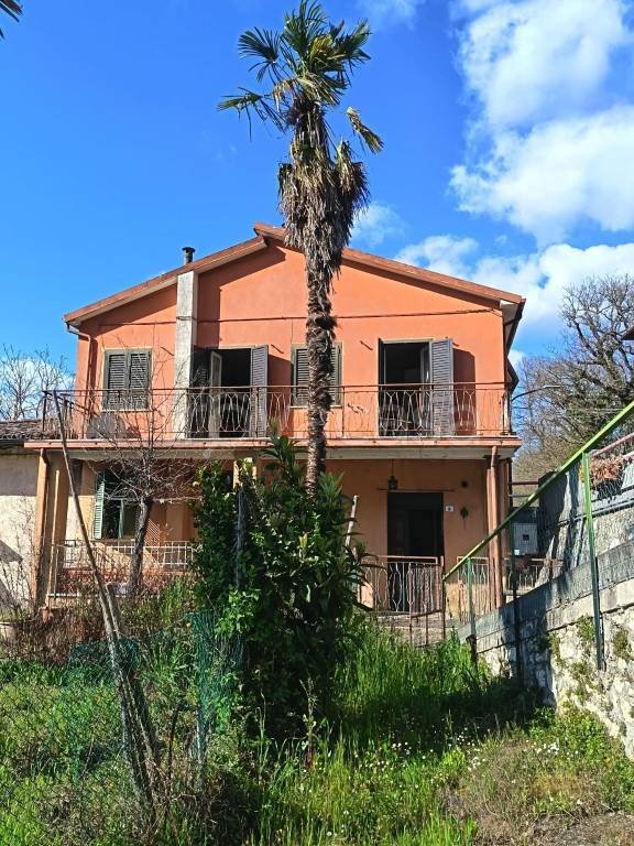 casa indipendente in vendita a Rieti in zona Centro Città
