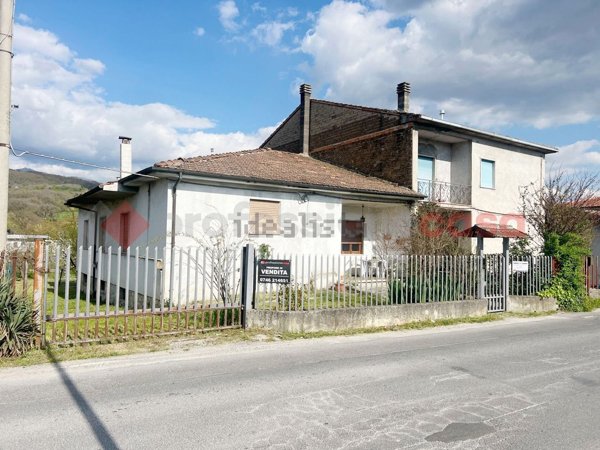 appartamento in vendita a Rieti in zona Quattro Strade