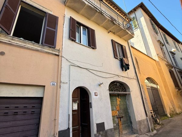 casa indipendente in vendita a Rieti in zona Centro Città