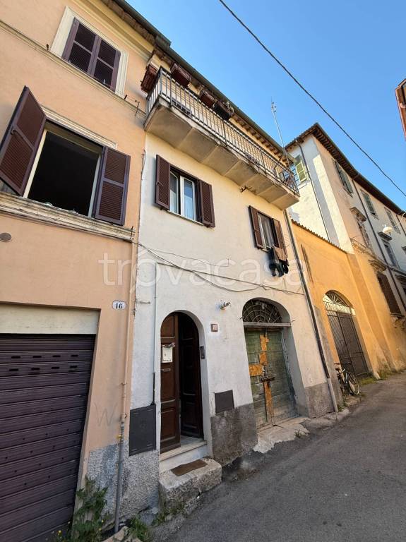 casa indipendente in vendita a Rieti in zona Centro Città