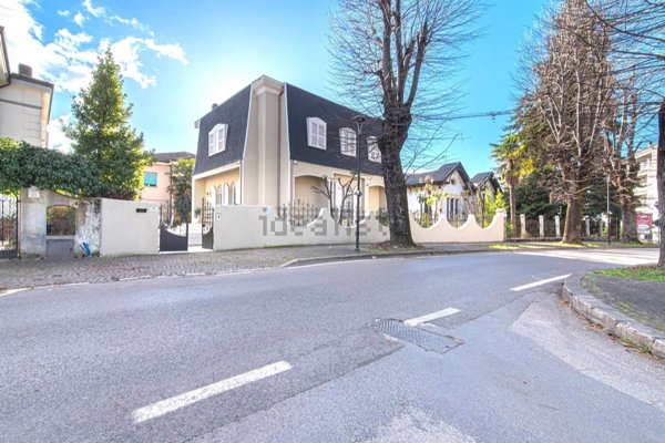 casa indipendente in vendita a Rieti