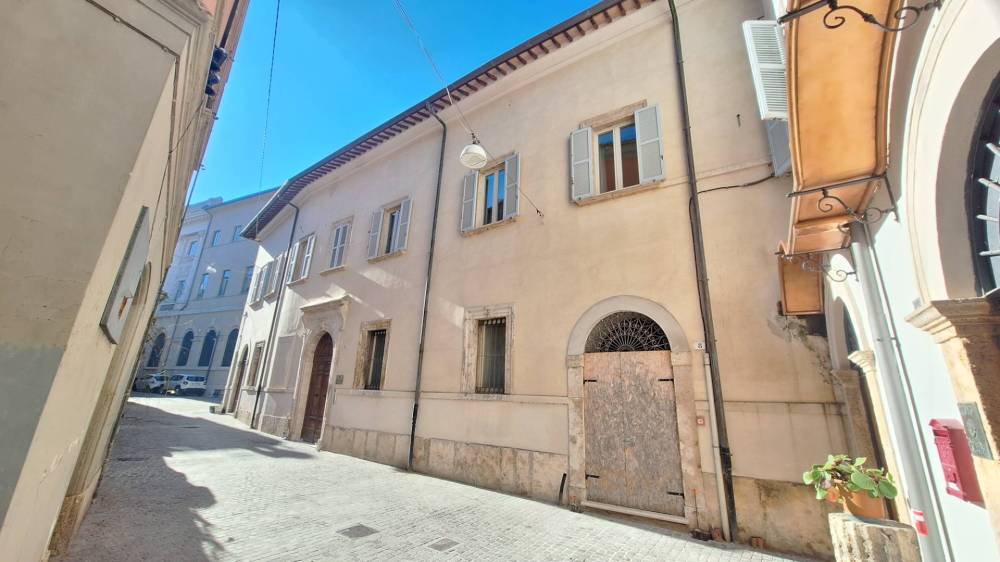 appartamento in vendita a Rieti in zona Centro Città