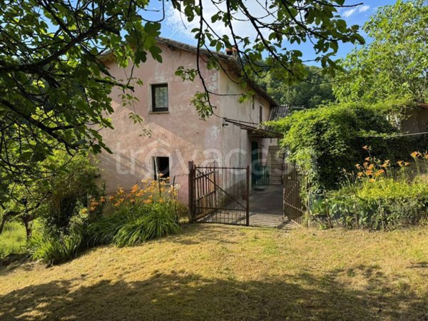 casa indipendente in vendita a Rieti in zona La Foresta
