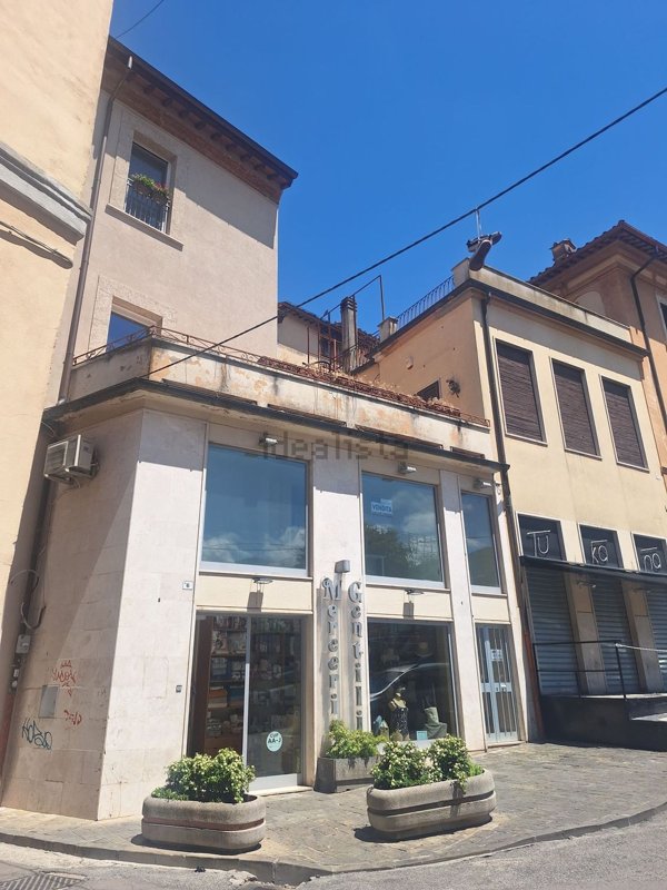 ufficio in vendita a Rieti in zona Centro Città