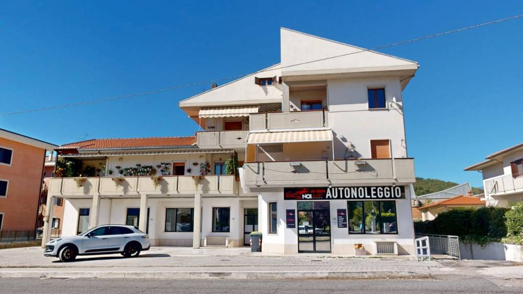 appartamento in vendita a Rieti in zona Vazia