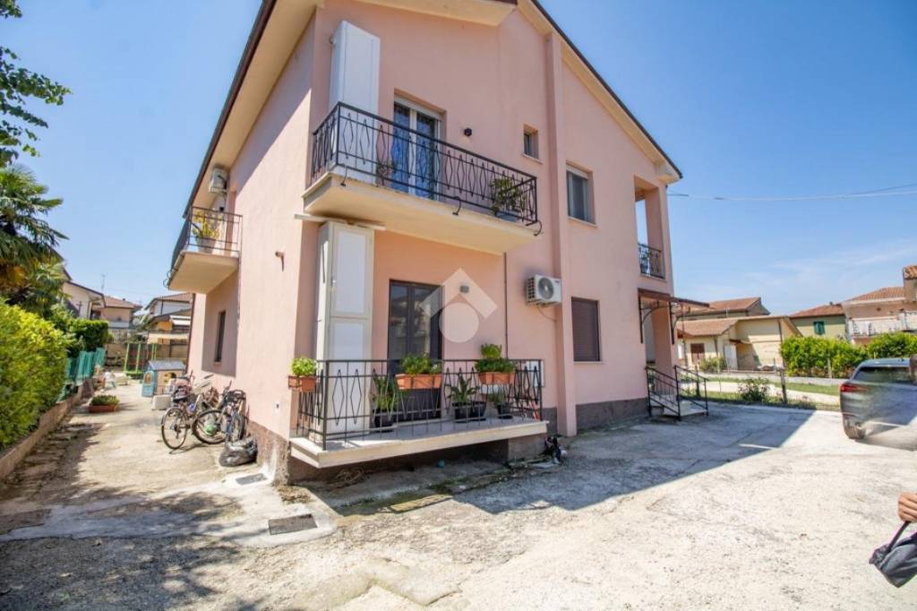 appartamento in vendita a Rieti in zona Quattro Strade