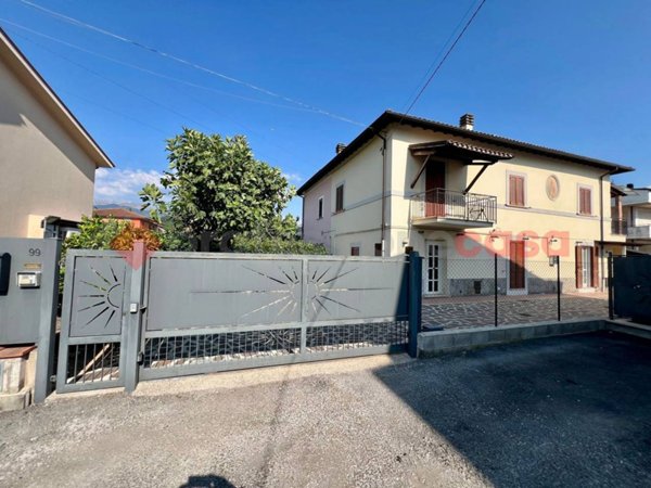 appartamento in vendita a Rieti in zona Quattro Strade