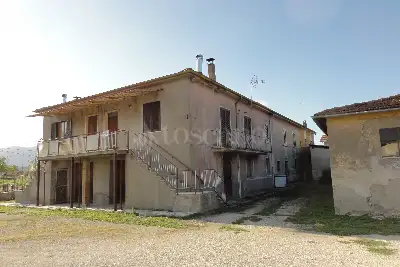 casa indipendente in vendita a Rieti in zona Centro Città