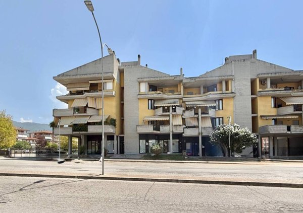 appartamento in vendita a Rieti in zona Campoloniano