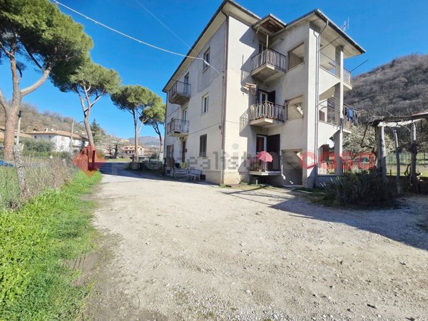 appartamento in vendita a Rieti in zona Vazia