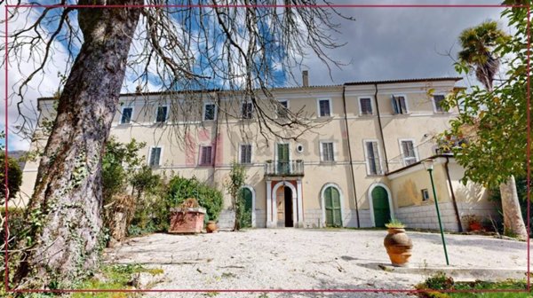 casa indipendente in vendita a Rieti in zona Madonna del Passo