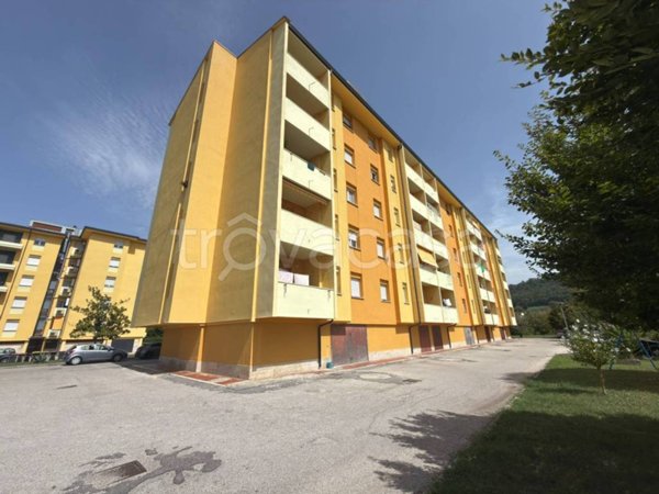 appartamento in vendita a Rieti in zona Quattro Strade