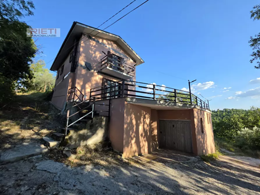 casa indipendente in vendita a Rieti in zona Castelfranco