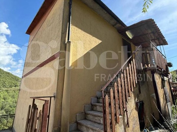 appartamento in vendita a Rivodutri