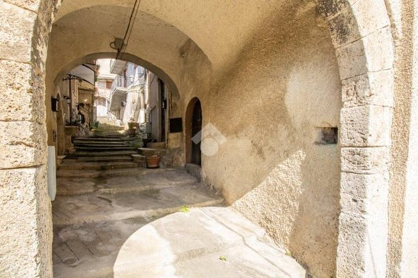 locale di sgombero in vendita a Rivodutri