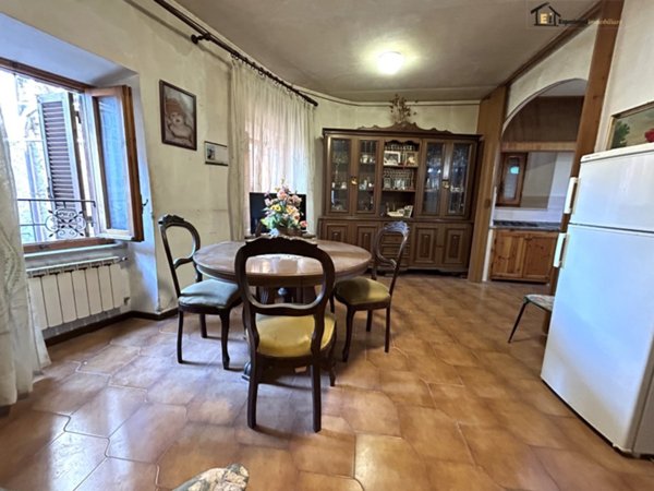 intera palazzina in vendita a Roccantica