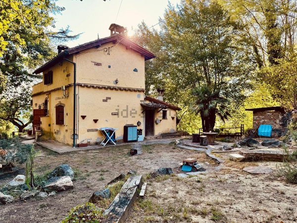casa indipendente in vendita a Roccantica