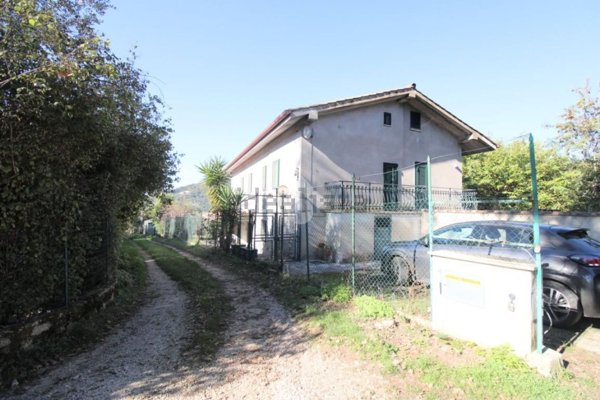 casa indipendente in vendita a Roccantica