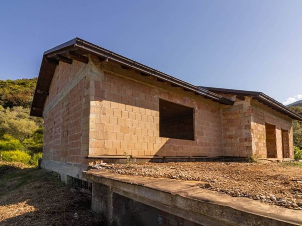 casa indipendente in vendita a Roccantica