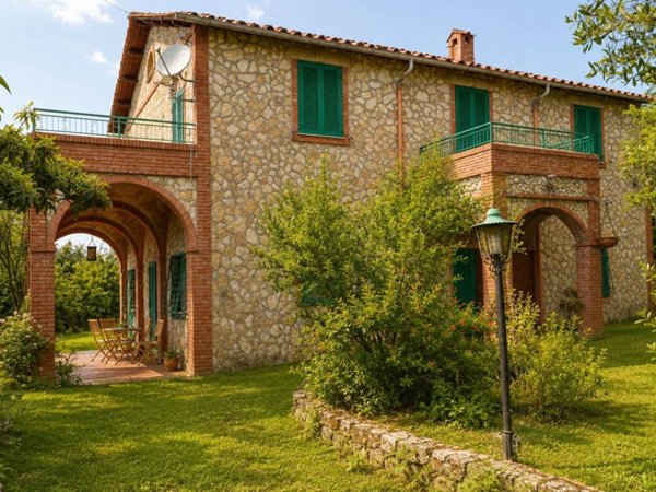 casa indipendente in vendita a Roccantica