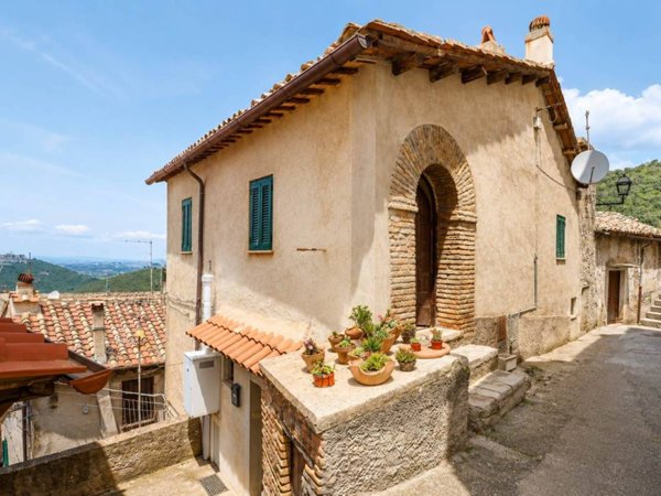 appartamento in vendita a Roccantica