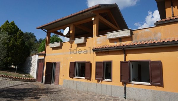 appartamento in vendita a Rocca Sinibalda