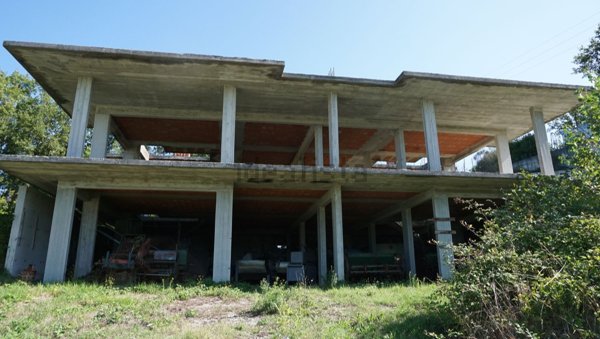 casa indipendente in vendita a Rocca Sinibalda