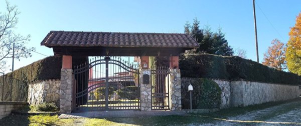 casa indipendente in vendita a Rocca Sinibalda
