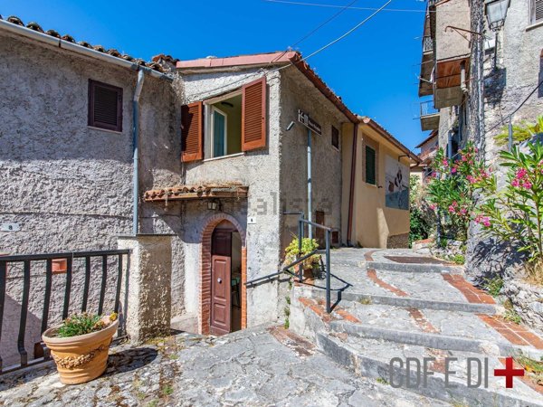 appartamento in vendita a Rocca Sinibalda in zona Posticciola