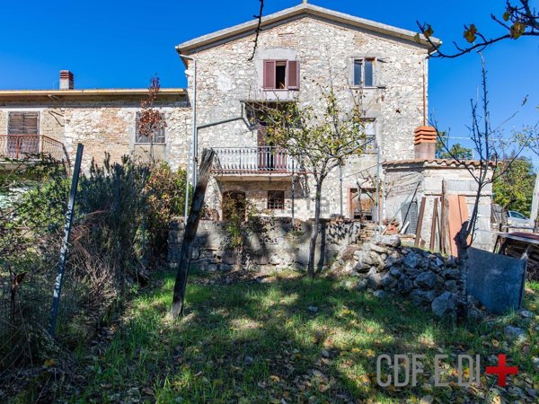 appartamento in vendita a Rocca Sinibalda