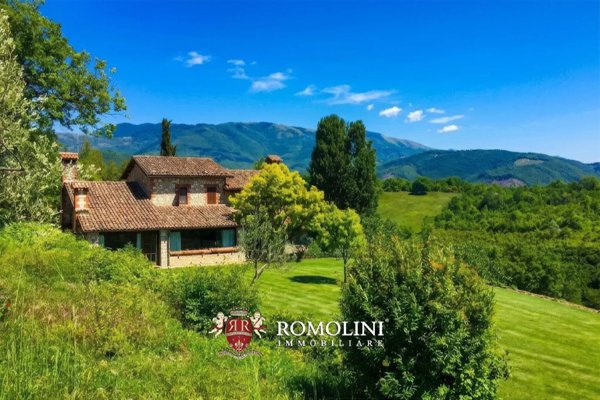casa indipendente in vendita a Rocca Sinibalda