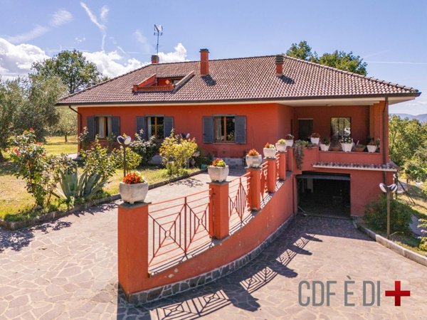 casa indipendente in vendita a Rocca Sinibalda in zona Posticciola