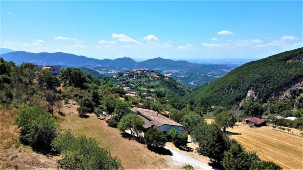casa indipendente in vendita a Salisano