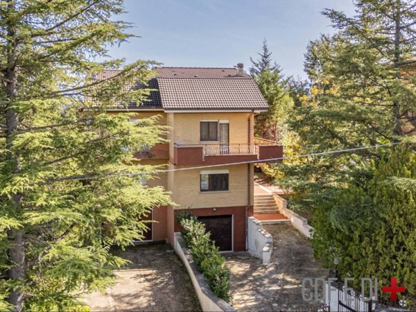casa indipendente in vendita a Salisano