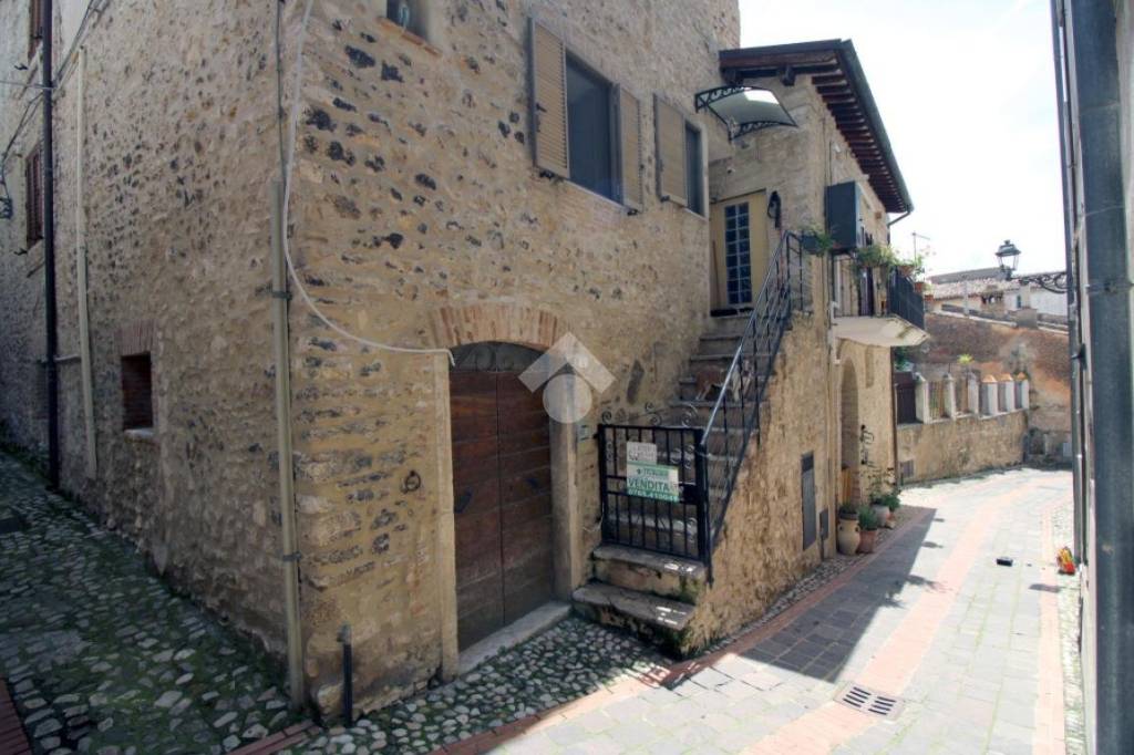 appartamento in vendita a Salisano