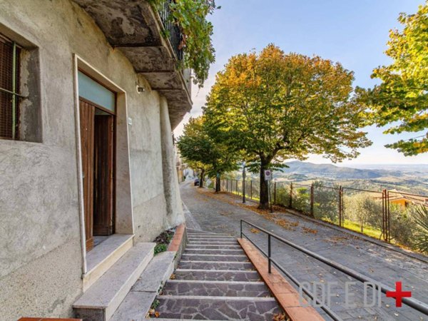 casa indipendente in vendita a Salisano