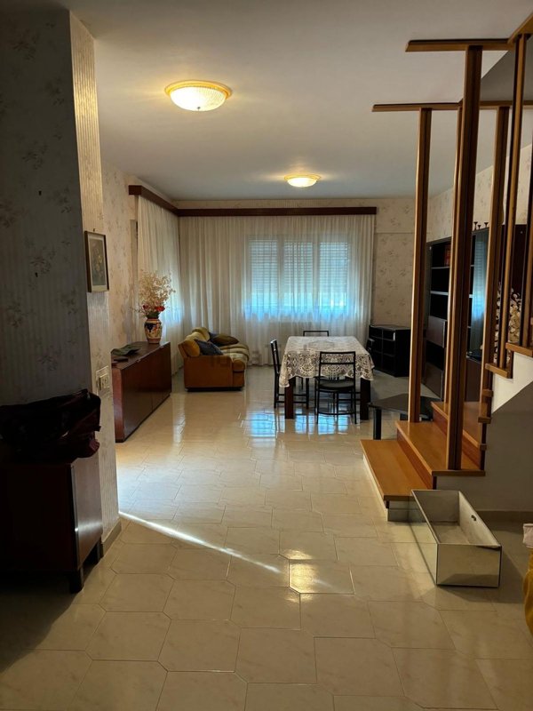 casa indipendente in vendita a Salisano