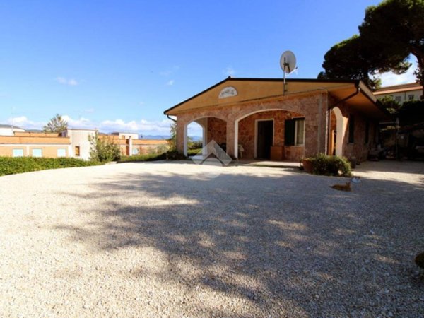 casa indipendente in vendita a Salisano
