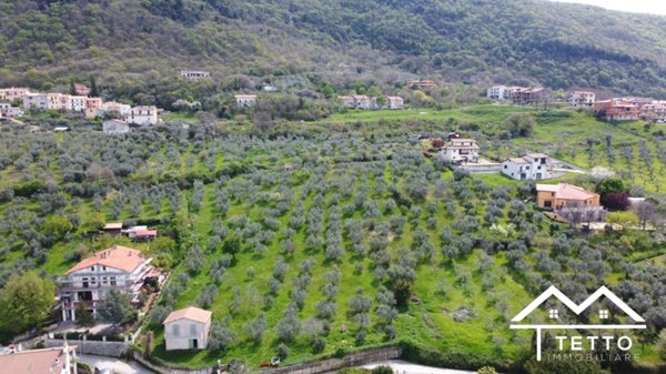 terreno edificabile in vendita a Scandriglia