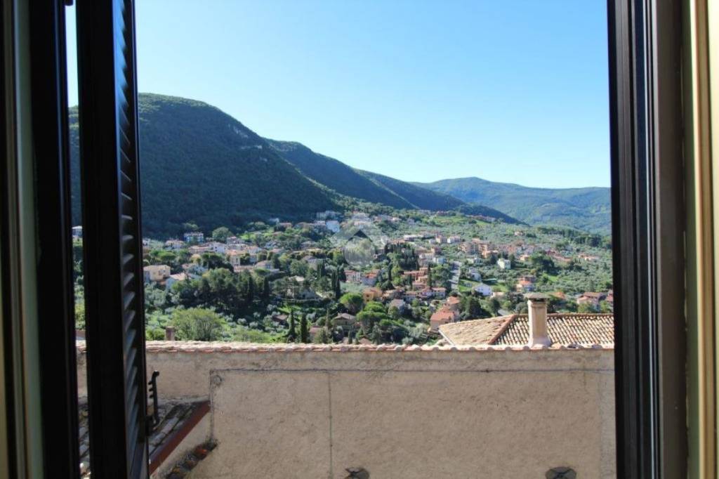 appartamento in vendita a Scandriglia