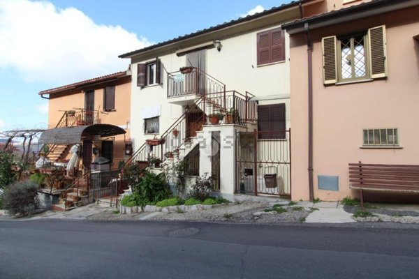 appartamento in vendita a Scandriglia