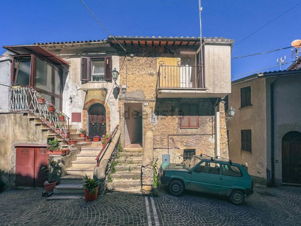 appartamento in vendita a Scandriglia