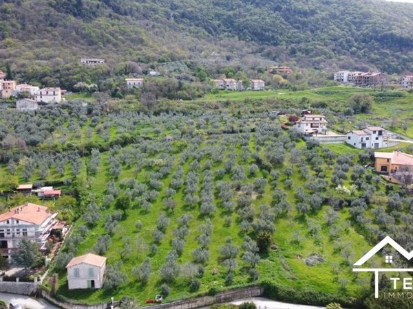 terreno edificabile in vendita a Scandriglia