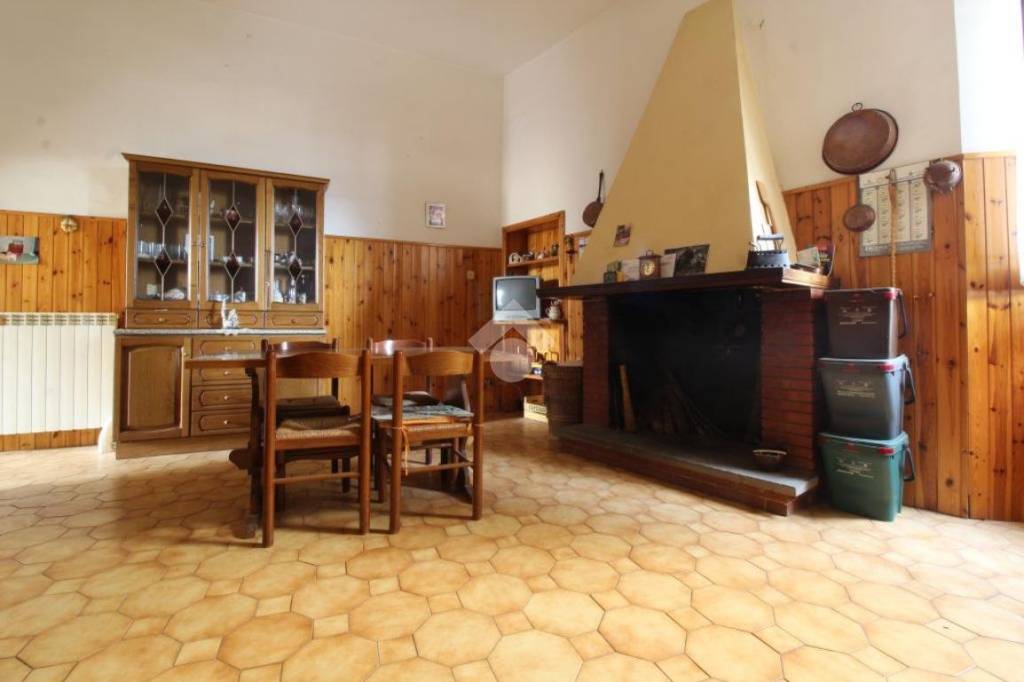 appartamento in vendita a Scandriglia