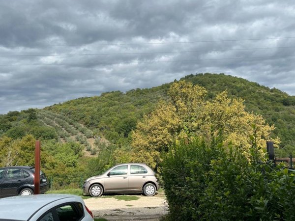 appartamento in vendita a Scandriglia in zona Ponticelli